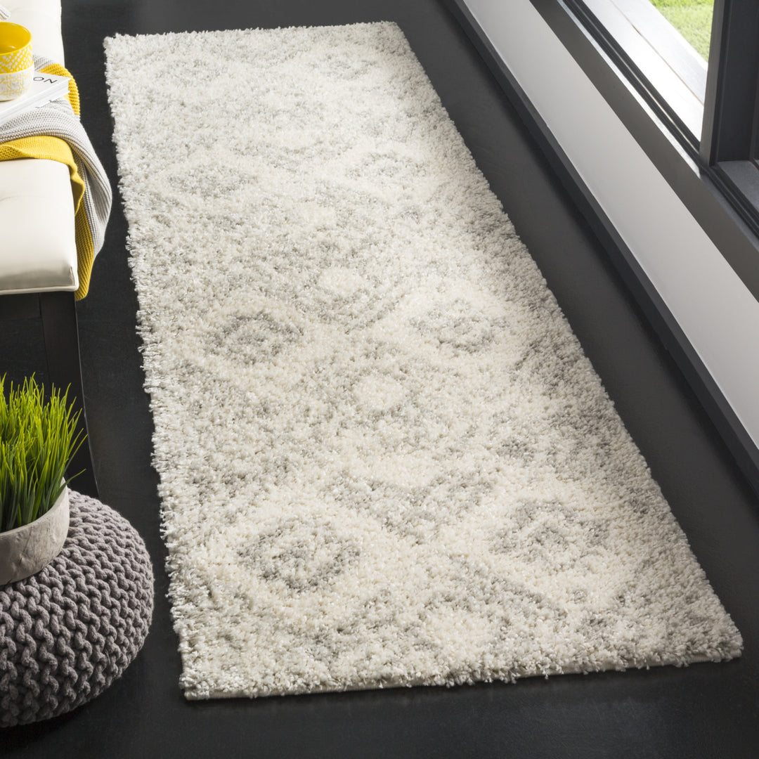 SAFAVIEH Arizona Shag Collection ASG746G Ivory / Grey Rug Image 3