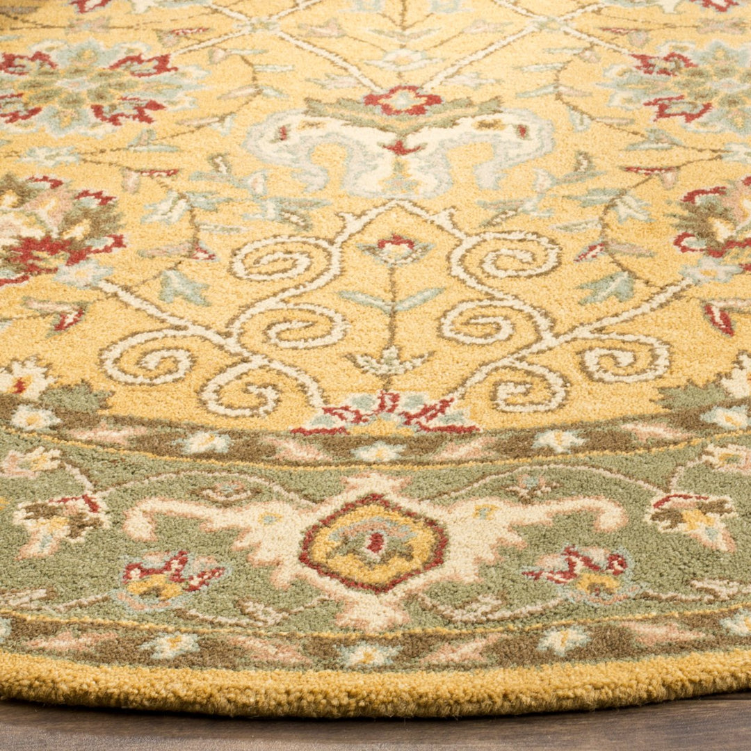 SAFAVIEH Antiquity Collection AT21C Handmade Gold Rug Image 6