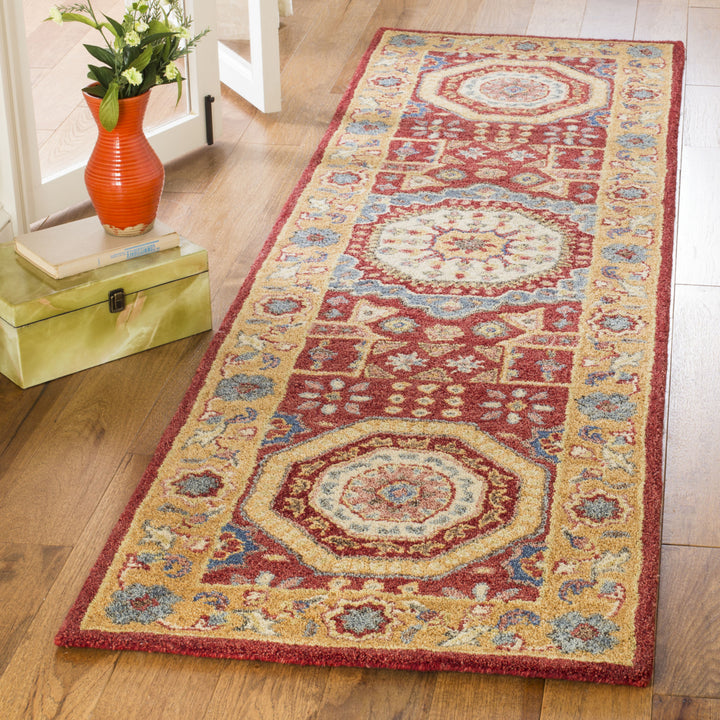 SAFAVIEH Antiquity AT501Q Handmade Red / Orange Rug Image 3