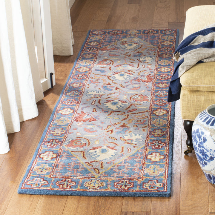 SAFAVIEH Antiquity AT508M Handmade Blue / Red Rug Image 3