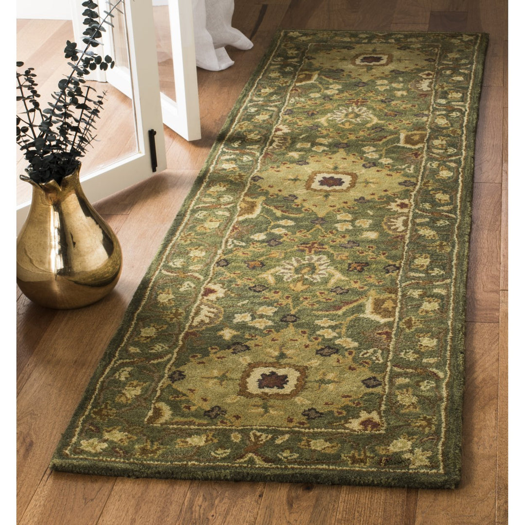 SAFAVIEH Antiquity Collection AT57C Handmade Olive Rug Image 11