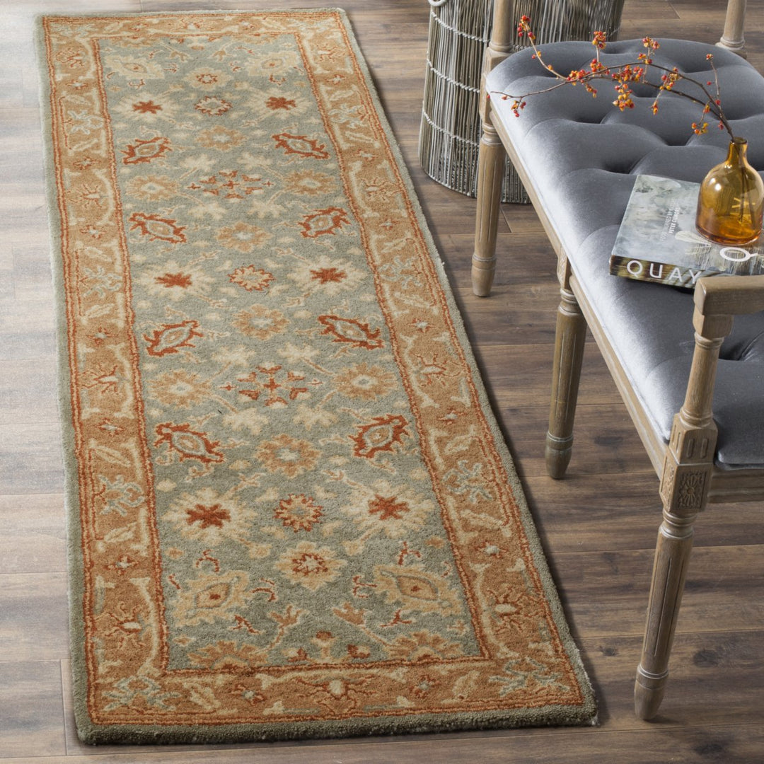 SAFAVIEH Antiquity AT61A Handmade Blue / Beige Rug Image 3