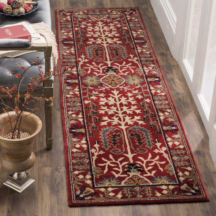 SAFAVIEH Antiquity AT64A Handmade Red / Multi Rug Image 9