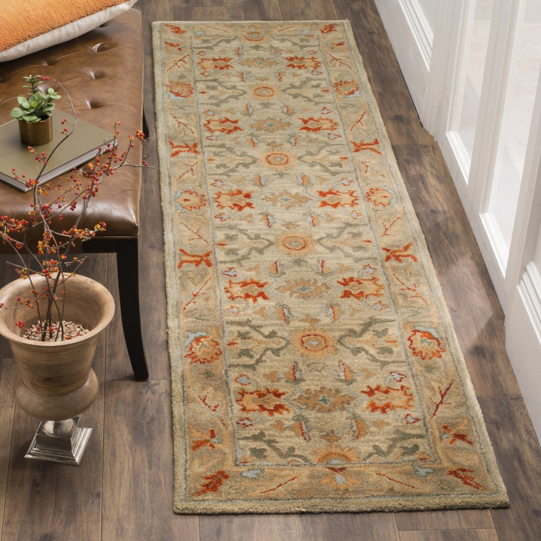 SAFAVIEH Antiquity AT63A Handmade Beige / Multi Rug Image 9