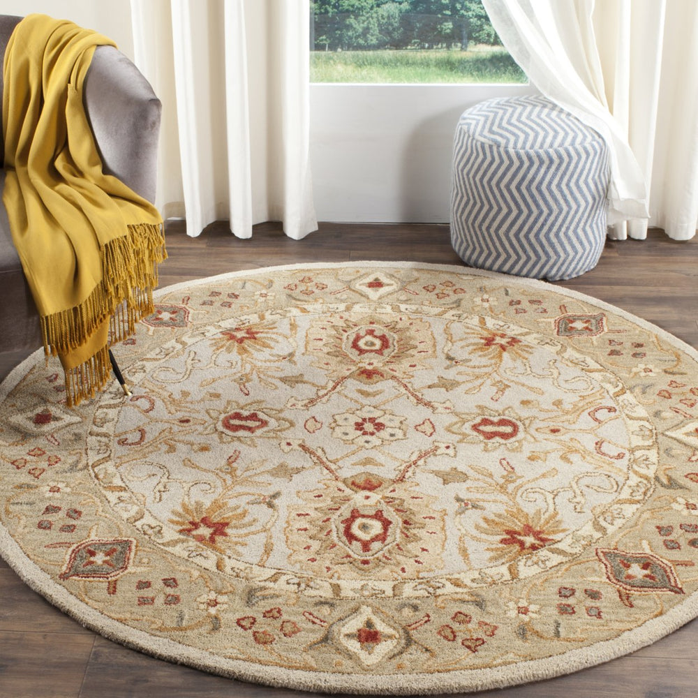 SAFAVIEH Antiquity AT816B Handmade Grey Beige / Sage Rug Image 2