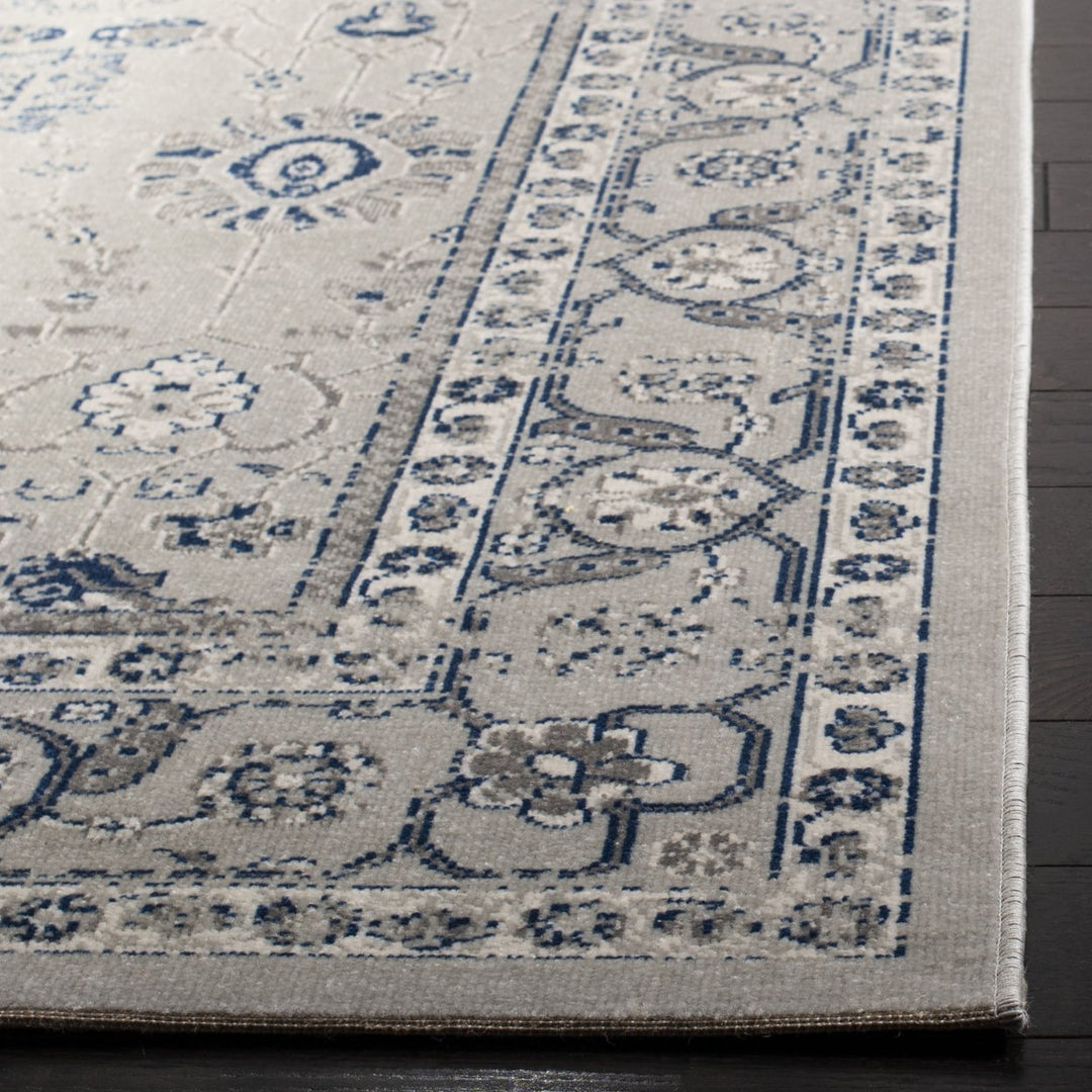 SAFAVIEH Artisan Collection ATN326C Silver / Silver Rug Image 3