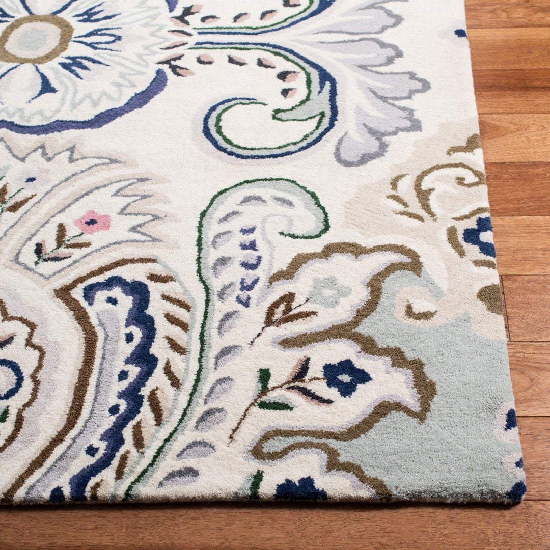 SAFAVIEH Bella BEL118M Handmade Ivory / Blue Rug Image 7