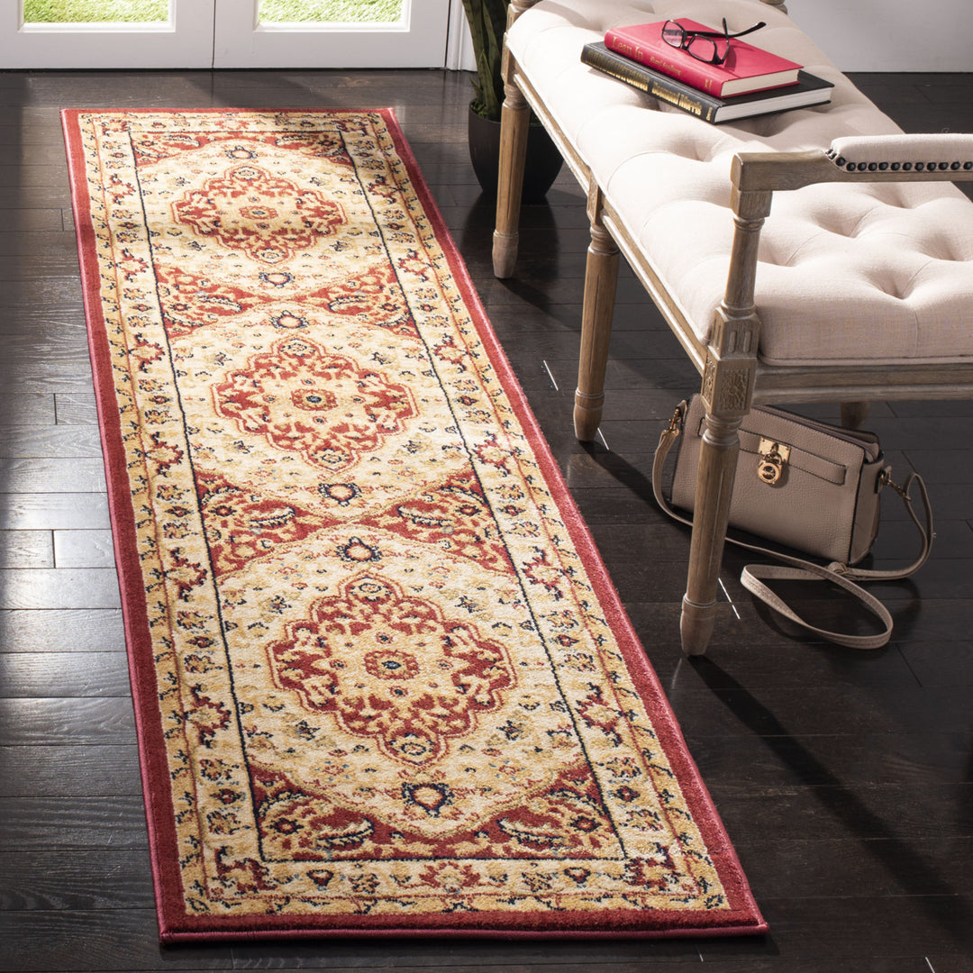 SAFAVIEH Austin Collection AUS1580-1140 Creme / Red Rug Image 3