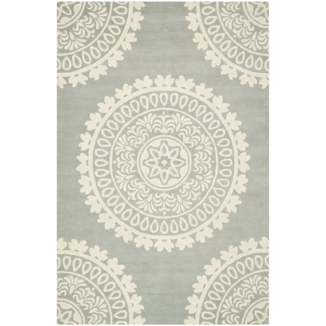 SAFAVIEH Bella BEL122A Handmade Grey / Ivory Rug Image 1