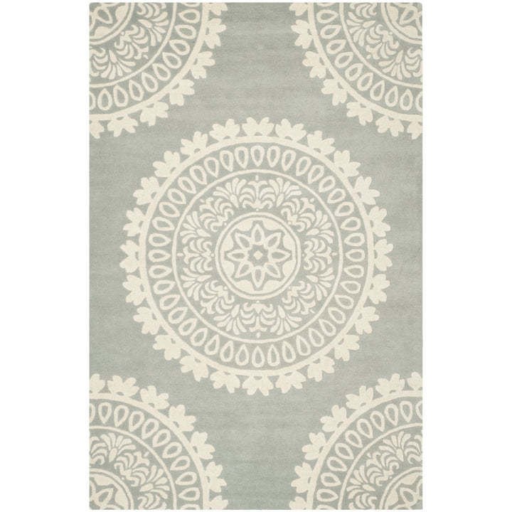 SAFAVIEH Bella BEL122A Handmade Grey / Ivory Rug Image 1