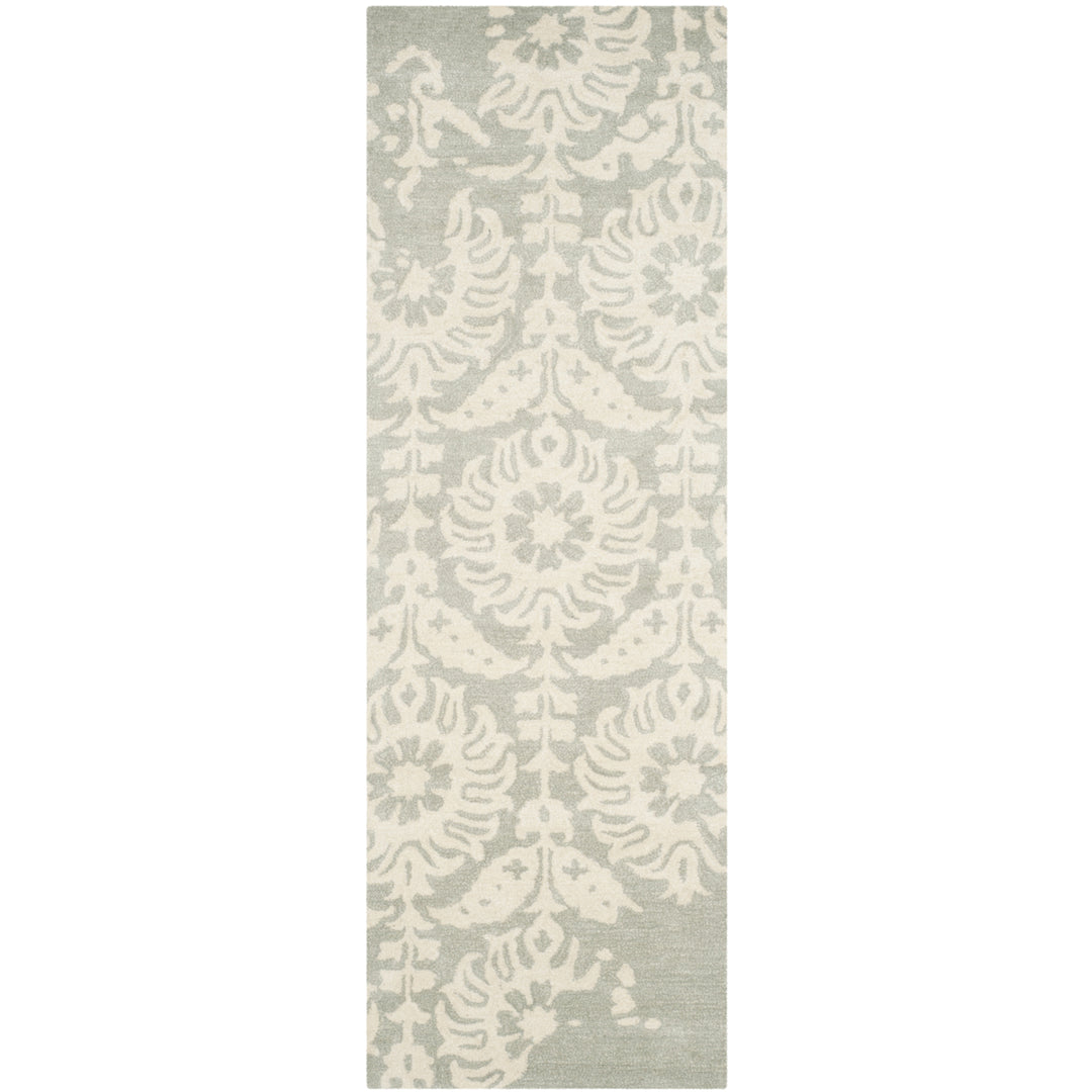 SAFAVIEH Bella BEL125B Handmade Light Grey / Ivory Rug Image 3