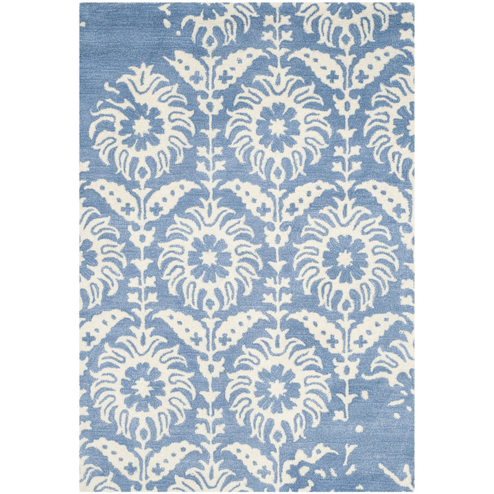 SAFAVIEH Bella BEL125C Handmade Light Blue / Ivory Rug Image 9