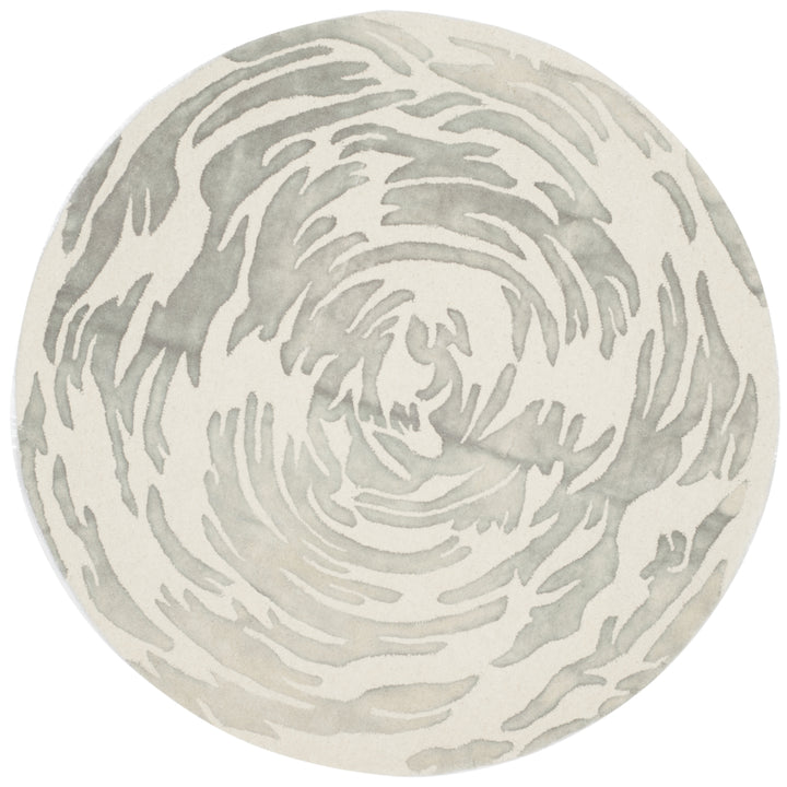 SAFAVIEH Bella BEL128A Handmade Ivory / Grey Rug Image 4