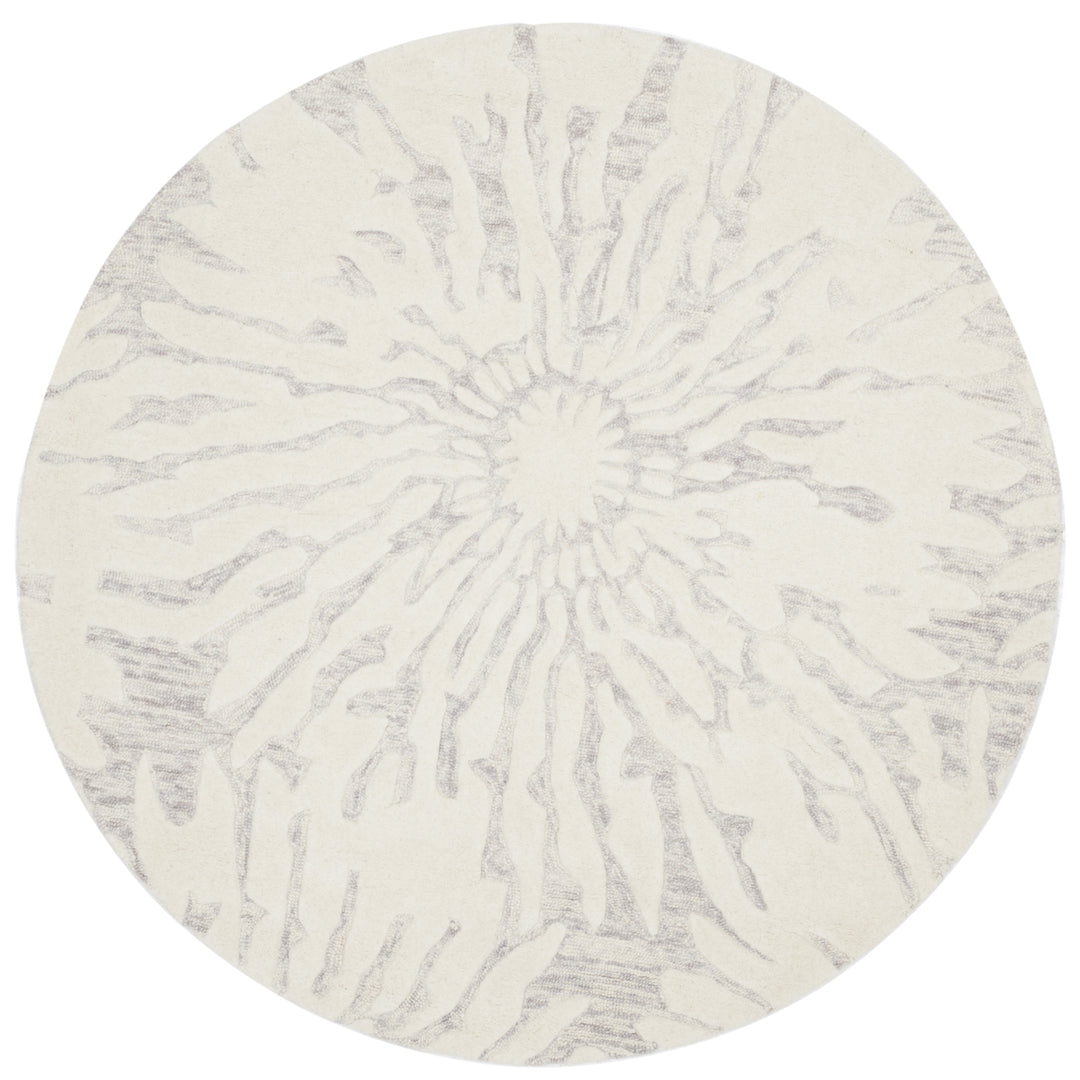 SAFAVIEH Bella BEL129A Handmade Silver / Ivory Rug Image 4