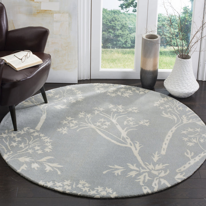 SAFAVIEH Bella BEL131A Handmade Light Blue / Ivory Rug Image 2