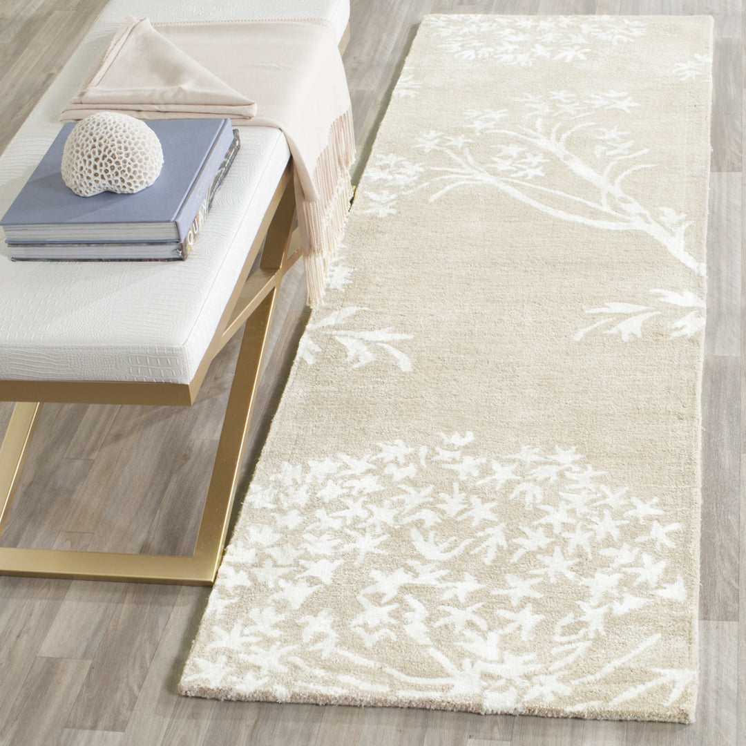 SAFAVIEH Bella BEL131C Handmade Sand / Ivory Rug Image 3