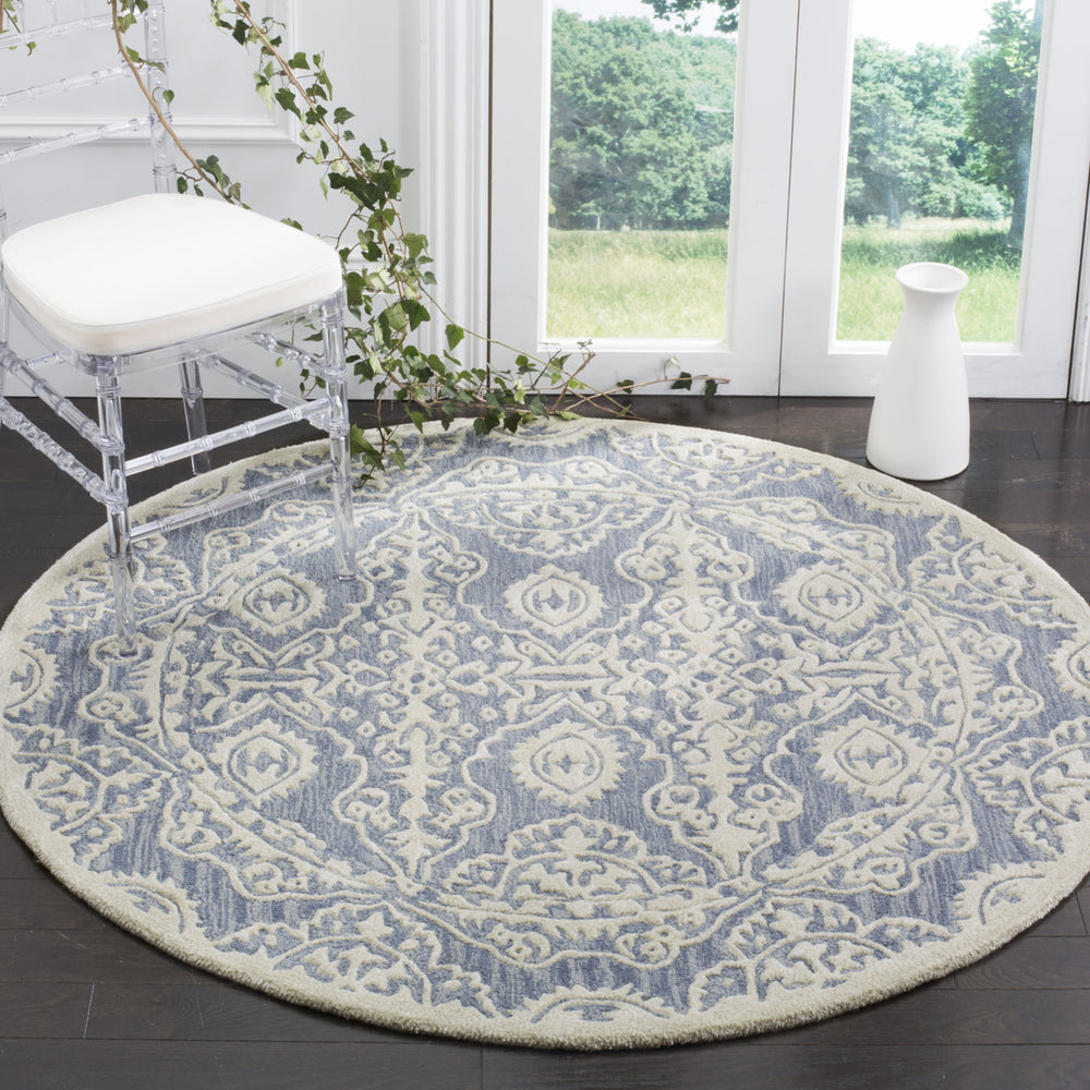 SAFAVIEH Bella BEL134A Handmade Blue / Ivory Rug Image 2