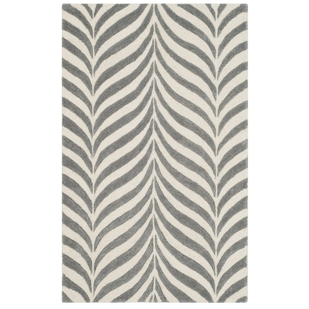 SAFAVIEH Bella BEL135B Handmade Ivory / Grey Rug Image 1