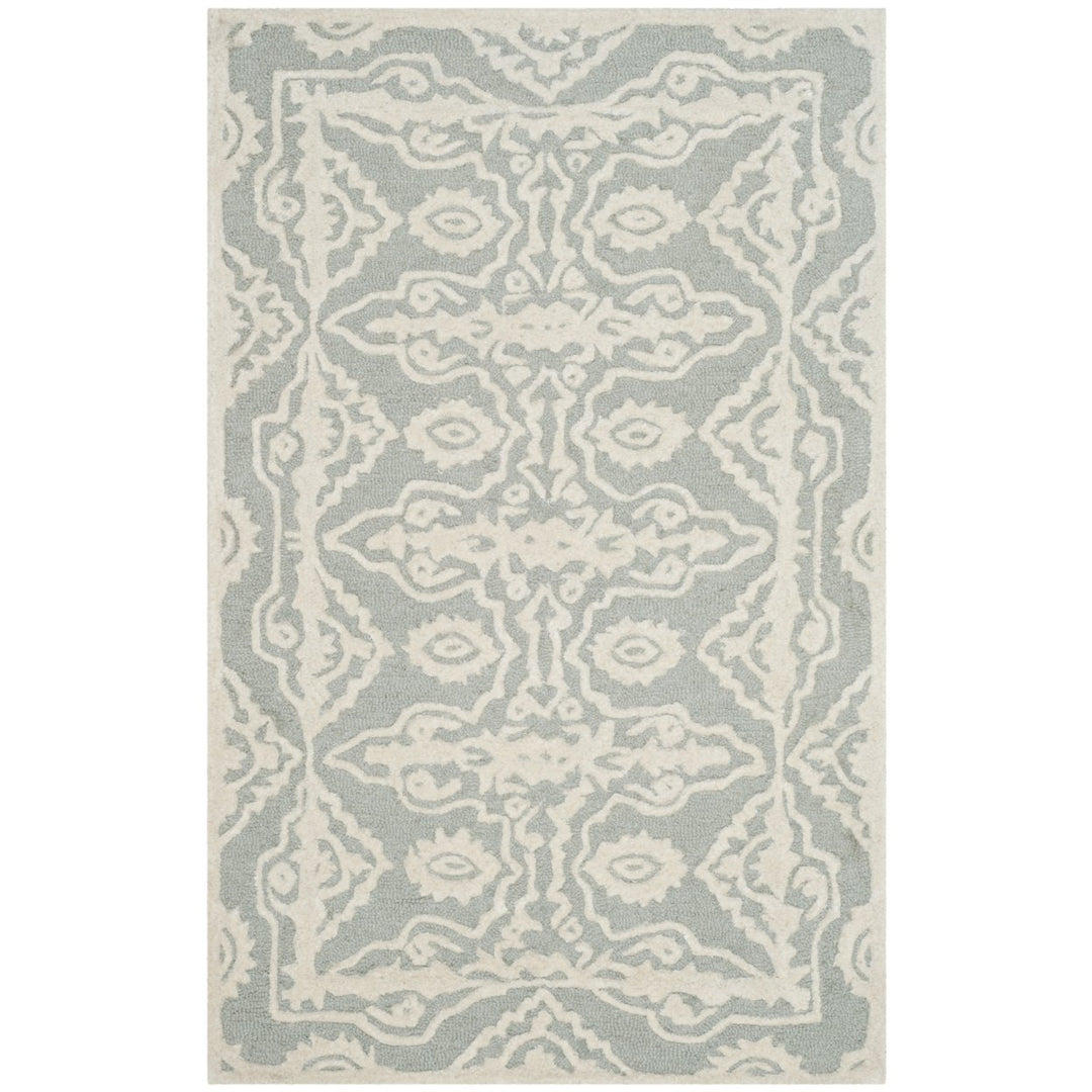 SAFAVIEH Bella BEL134B Handmade Grey / Ivory Rug Image 8