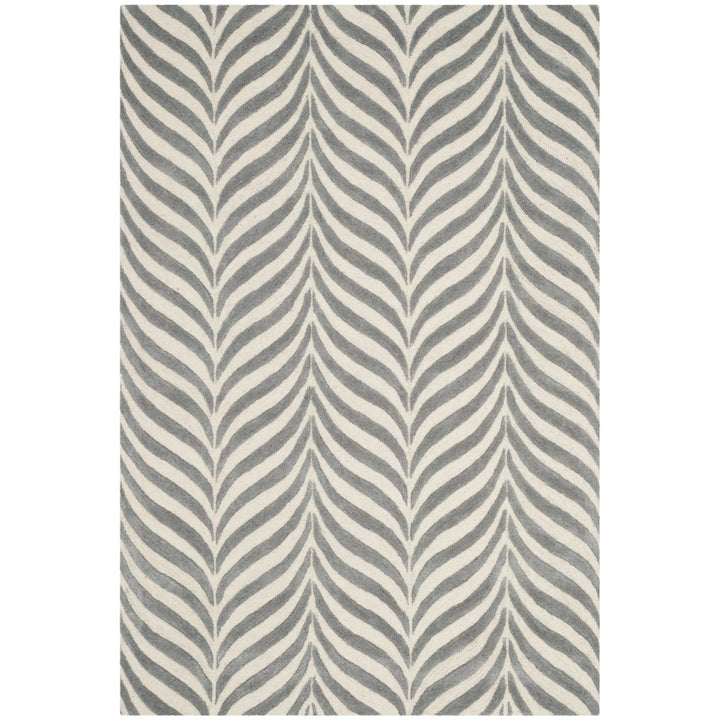 SAFAVIEH Bella BEL135B Handmade Ivory / Grey Rug Image 1