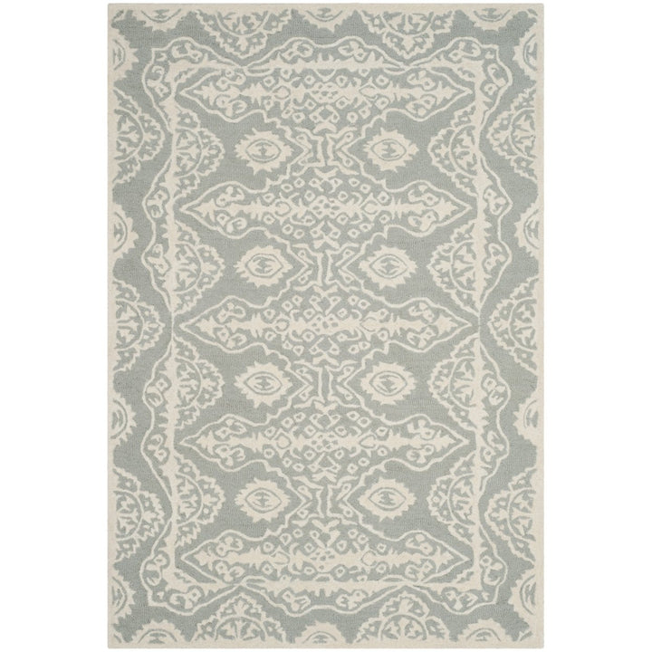 SAFAVIEH Bella BEL134B Handmade Grey / Ivory Rug Image 9