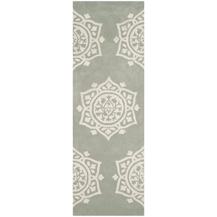 SAFAVIEH Bella BEL136A Handmade Grey / Ivory Rug Image 1