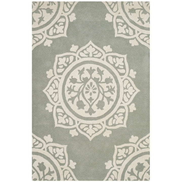 SAFAVIEH Bella BEL136A Handmade Grey / Ivory Rug Image 11