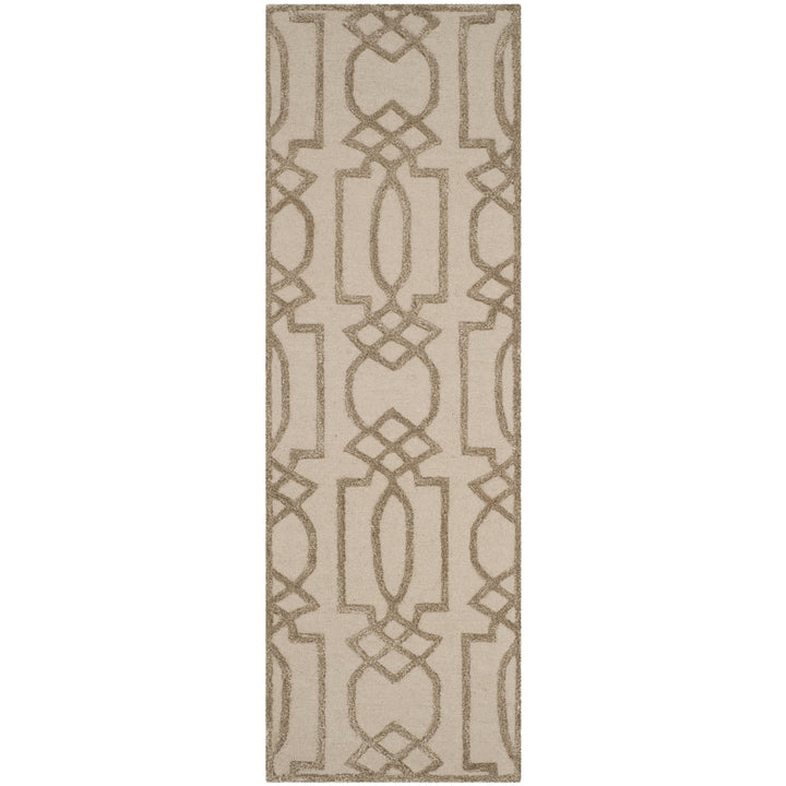 SAFAVIEH Bella BEL138A Handmade Sand / Brown Rug Image 5