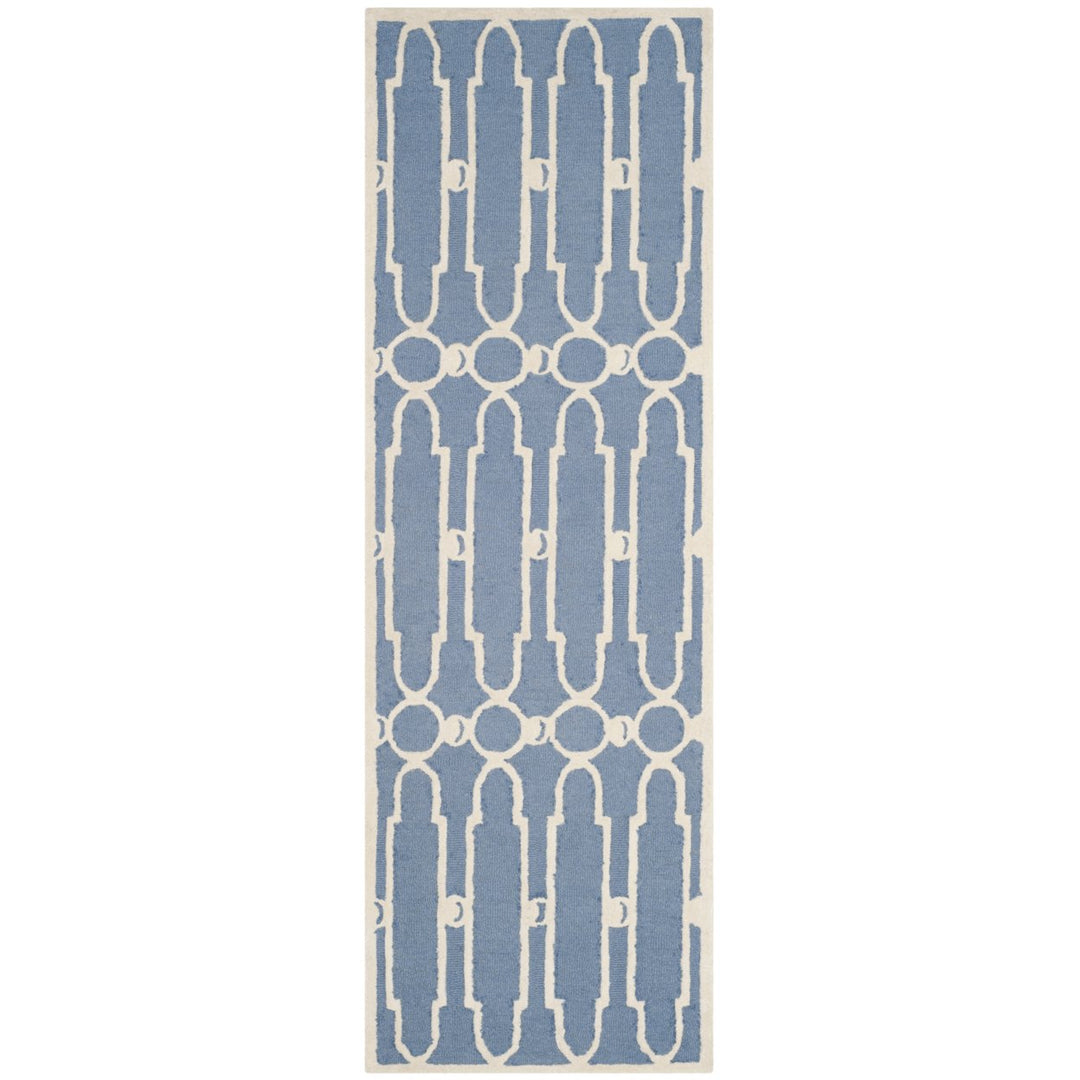 SAFAVIEH Bella BEL137A Handmade Blue / Ivory Rug Image 1