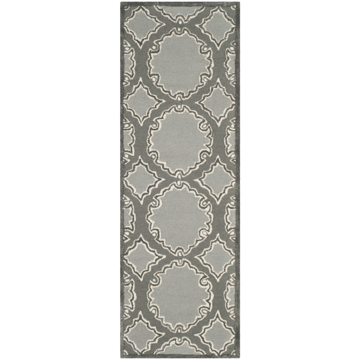 SAFAVIEH Bella BEL139A Handmade Grey / Light Grey Rug Image 3