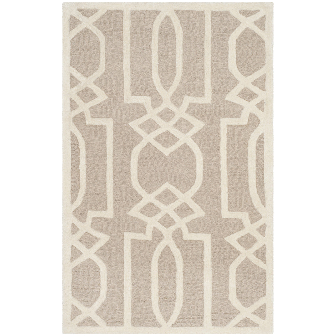 SAFAVIEH Bella BEL138C Handmade Sand / Ivory Rug Image 2