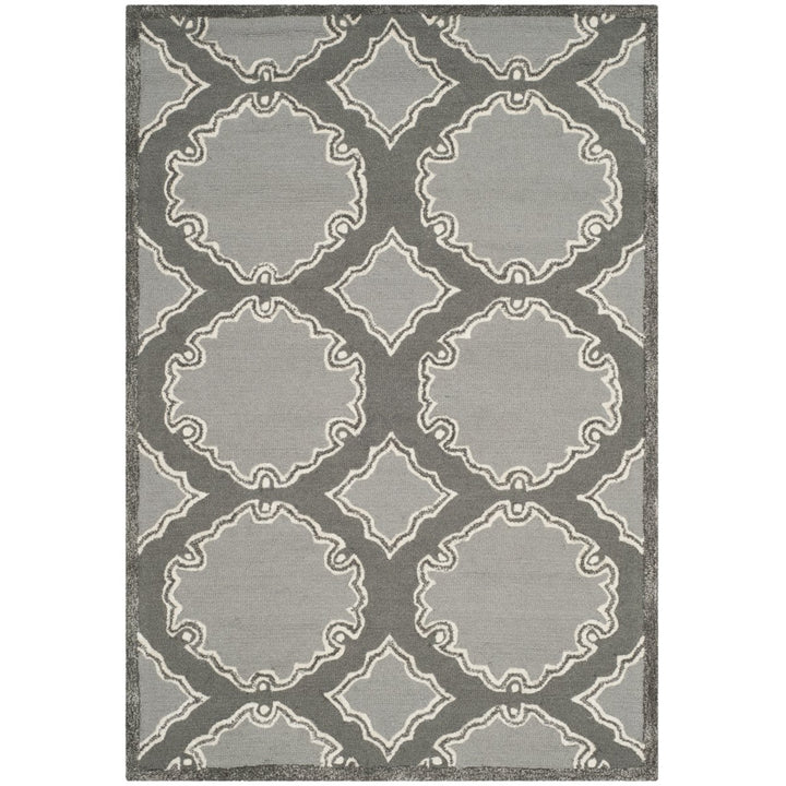 SAFAVIEH Bella BEL139A Handmade Grey / Light Grey Rug Image 1