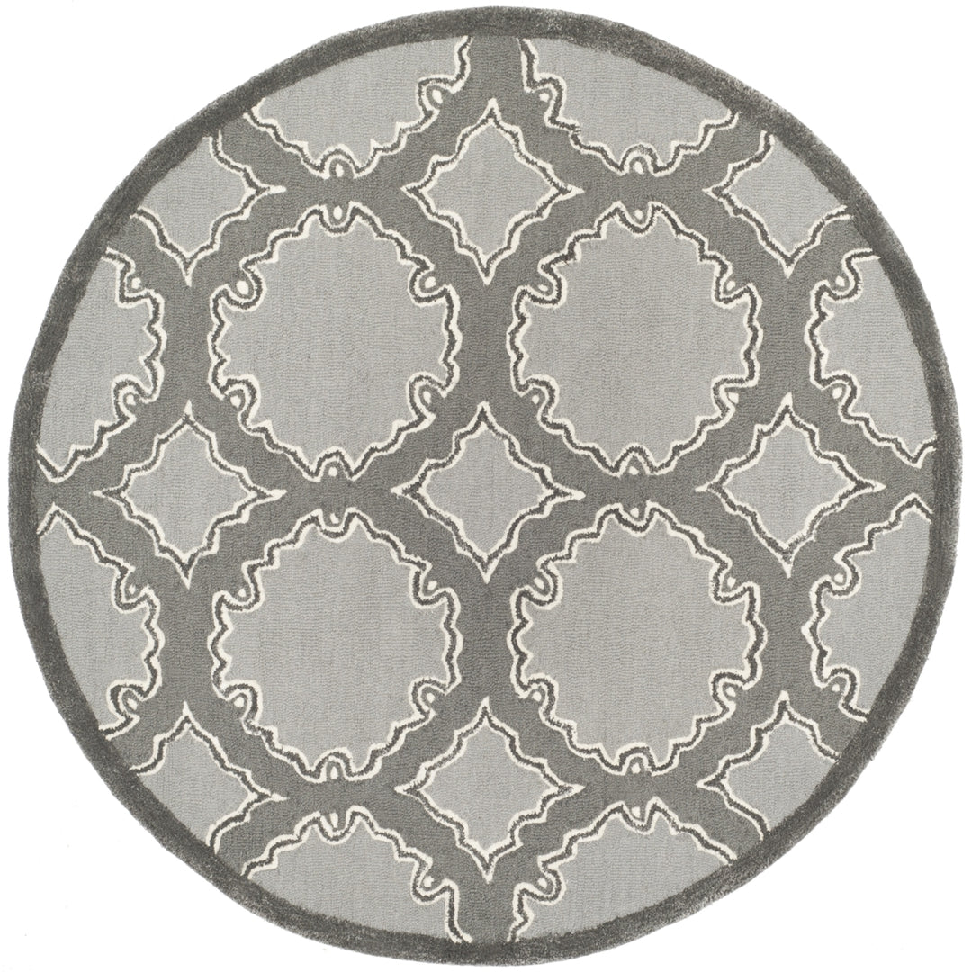 SAFAVIEH Bella BEL139A Handmade Grey / Light Grey Rug Image 5