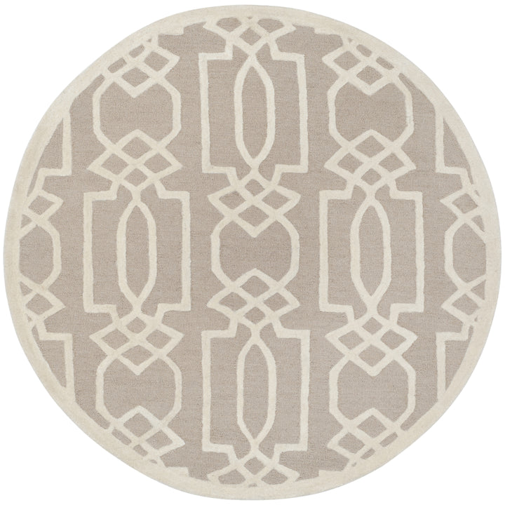 SAFAVIEH Bella BEL138C Handmade Sand / Ivory Rug Image 5