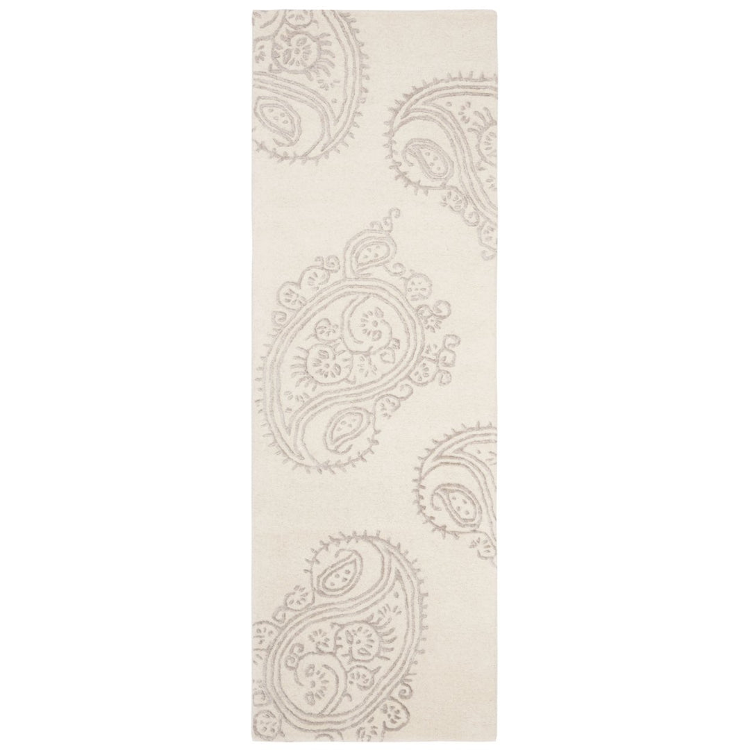 SAFAVIEH Bella BEL153B Handmade Ivory / Beige Rug Image 1