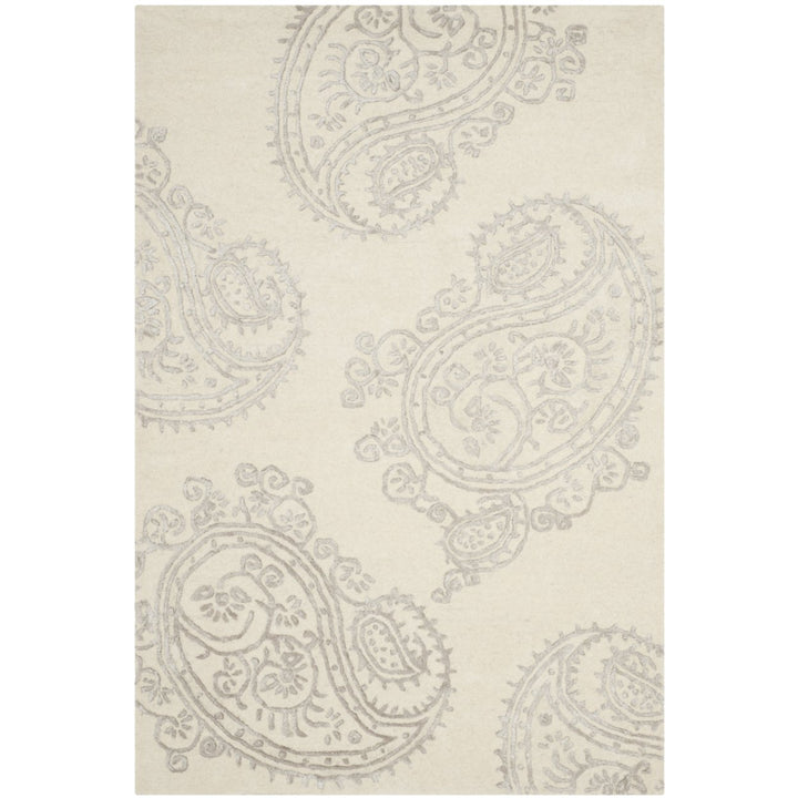 SAFAVIEH Bella BEL153B Handmade Ivory / Beige Rug Image 1