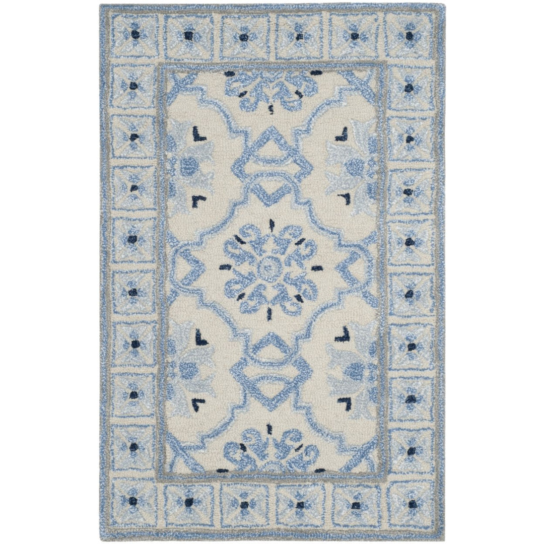 SAFAVIEH Bella BEL155A Handmade Ivory / Blue Rug Image 3