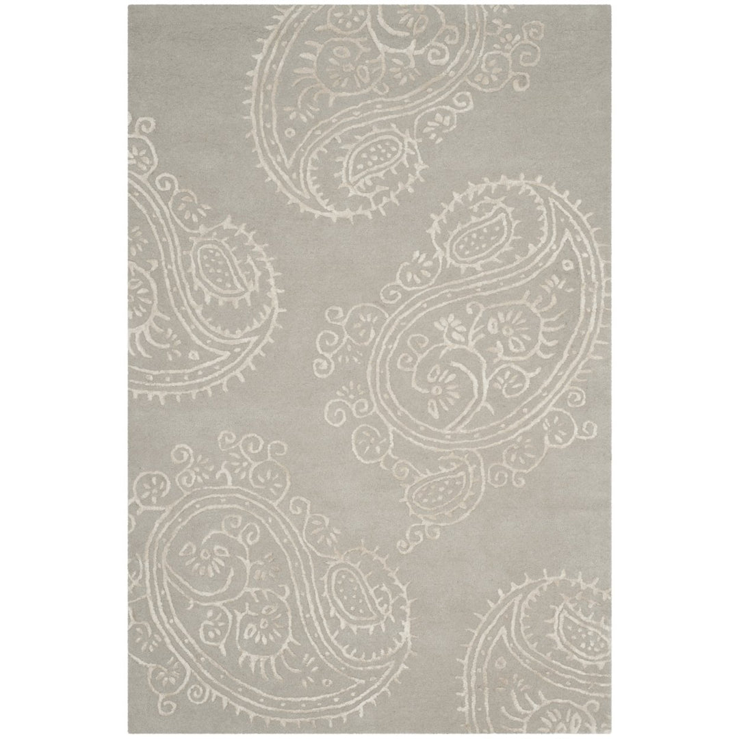 SAFAVIEH Bella BEL153C Handmade Silver / Beige Rug Image 9