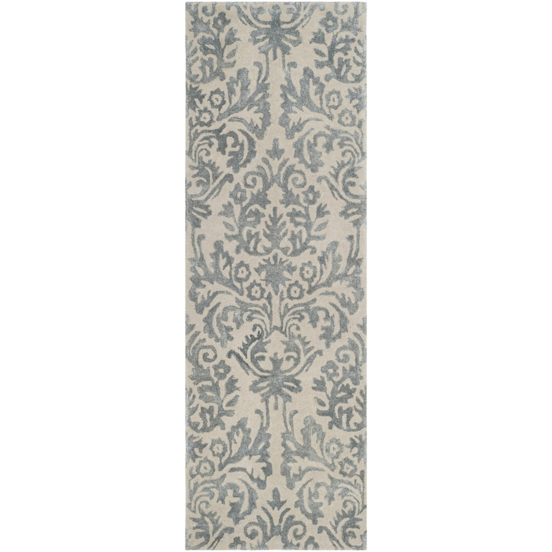 SAFAVIEH Bella BEL156A Handmade Ivory / Silver Rug Image 1