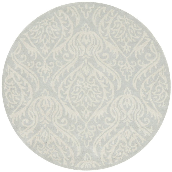 SAFAVIEH Bella BEL445A Handmade Silver / Ivory Rug Image 1