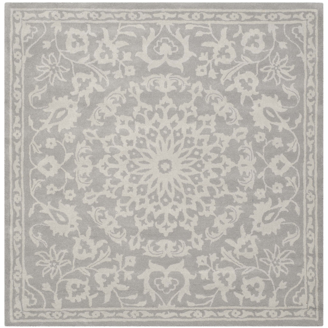 SAFAVIEH Bella BEL446A Handmade Grey / Silver Rug Image 6