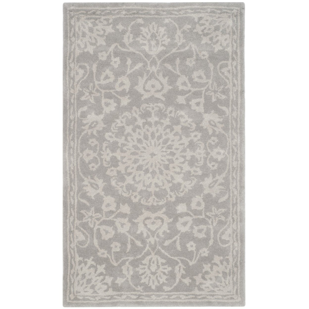 SAFAVIEH Bella BEL446A Handmade Grey / Silver Rug Image 1