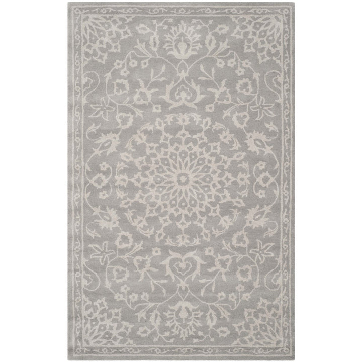 SAFAVIEH Bella BEL446A Handmade Grey / Silver Rug Image 1