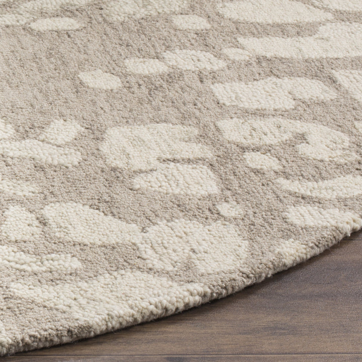 SAFAVIEH Bella BEL656A Handmade Winter Taupe Rug Image 7