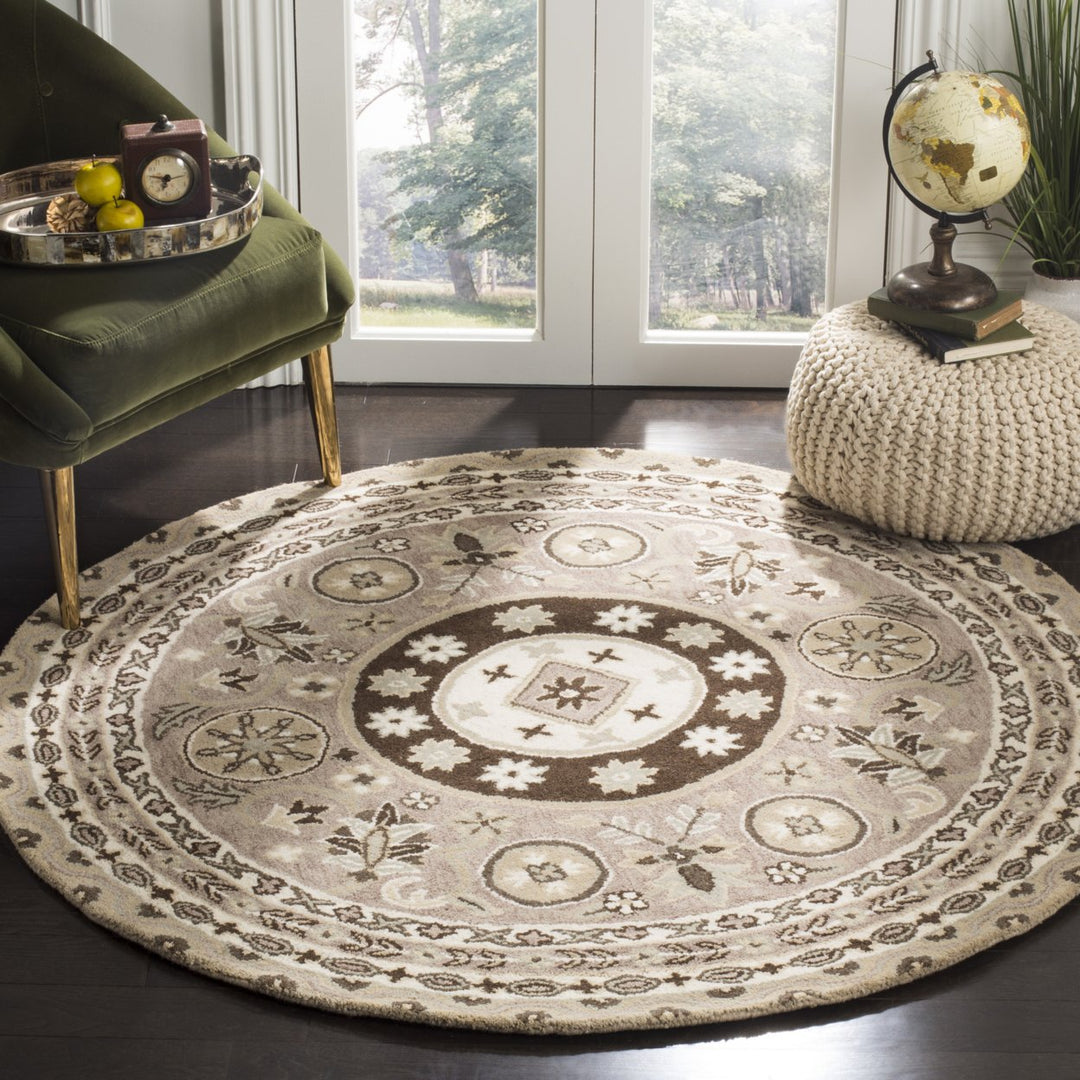 SAFAVIEH Bella BEL674B Handmade Taupe / Light Grey Rug Image 2