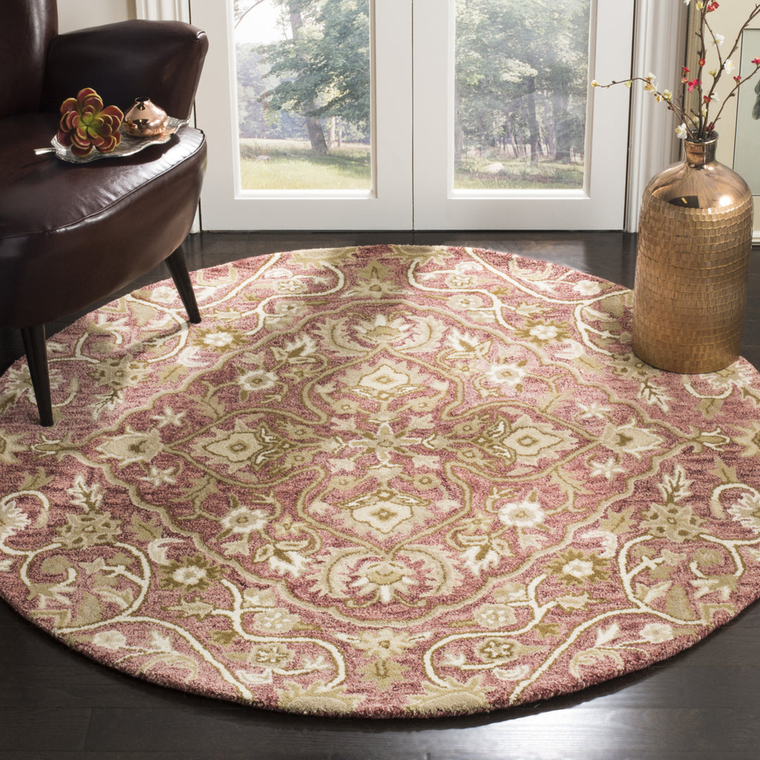 SAFAVIEH Bella BEL673B Handmade Rose / Taupe Rug Image 8