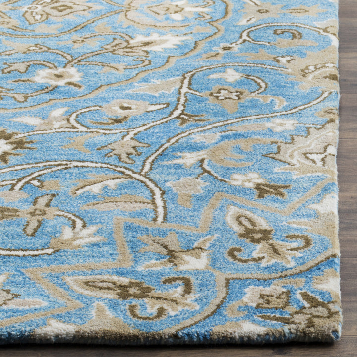 SAFAVIEH Bella BEL673C Handmade Blue / Taupe Rug Image 7