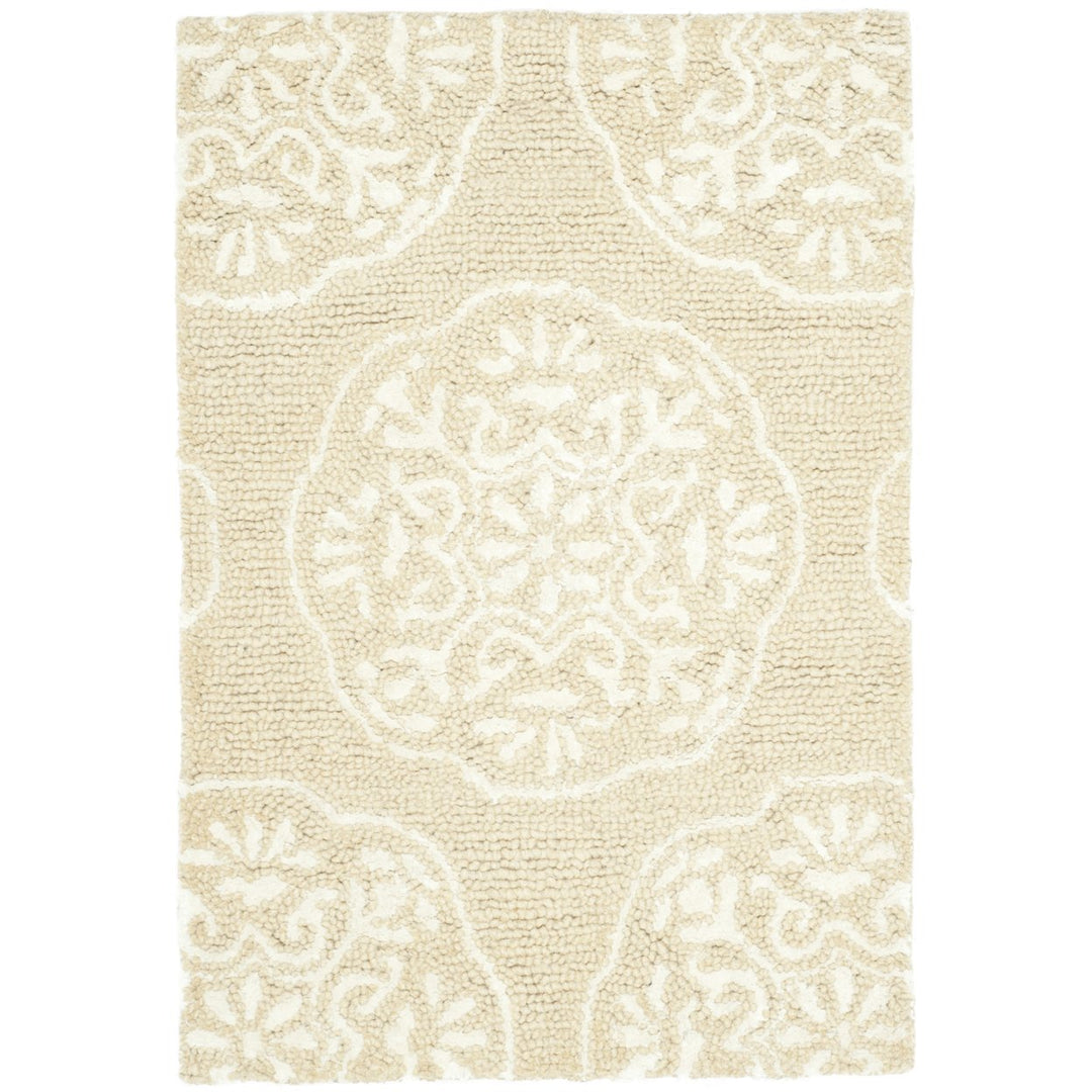 SAFAVIEH Bella BEL711A Handmade Beige / Ivory Rug Image 1