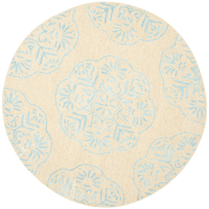 SAFAVIEH Bella BEL711C Handmade Beige / Blue Rug Image 7