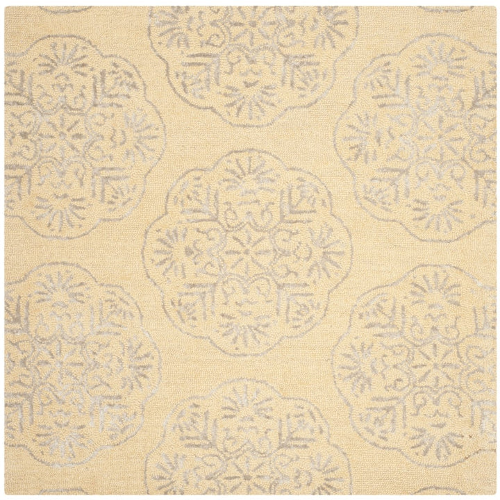 SAFAVIEH Bella BEL711B Handmade Beige / Silver Rug Image 9